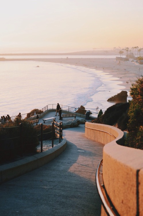 n-u-a:    Corona del Mar, CA 