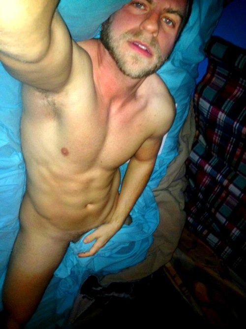 brainjock:  Baseball stud p. 3  So you guys remember our sexy baseball stud right? Well I got more face pics! I just love how his blonde beard surrounds those cherry red lips….the kind of lips you could kiss for hours…or better yet get some DSL action!