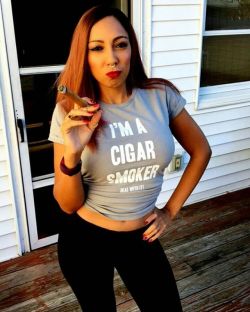 CIGAR Capnolagnia Female Smoking Fetish (NSFW 🔞)
