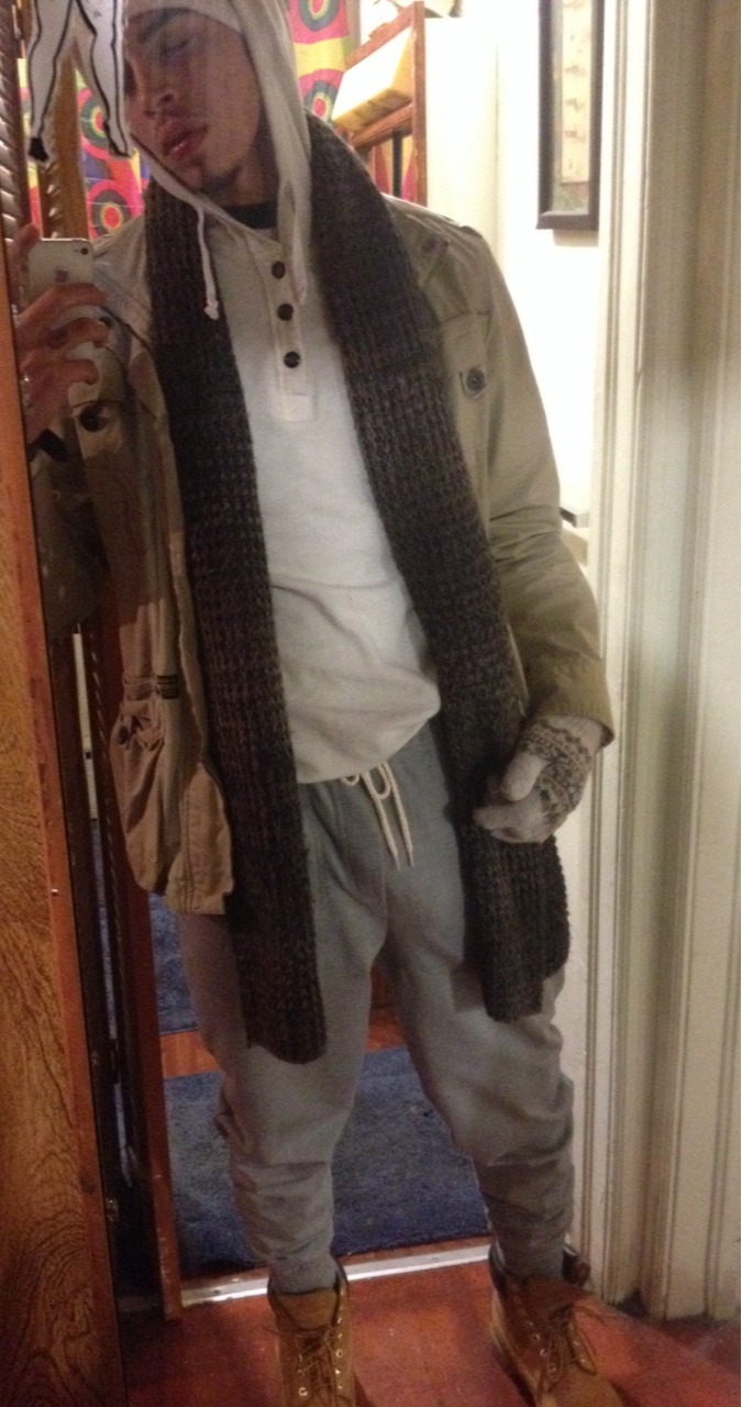 godtothesebasichoes:  Stay trill. Don’t got time for buttons this year.