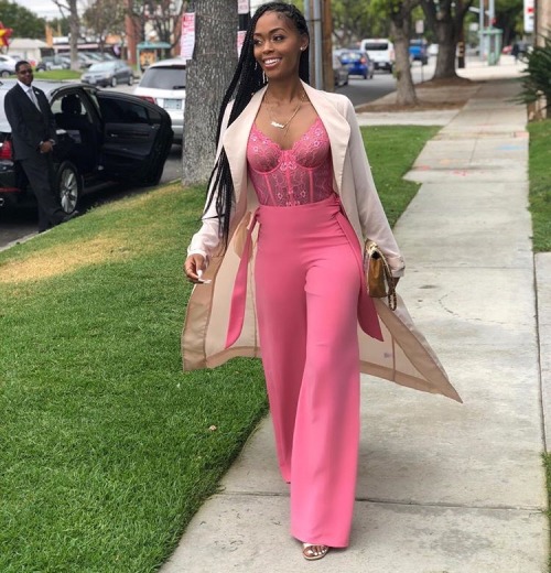 nafessawilliams Happy Saturday Y’all! Headed to our panel for the WB FYC event! #BlackLightningFYC