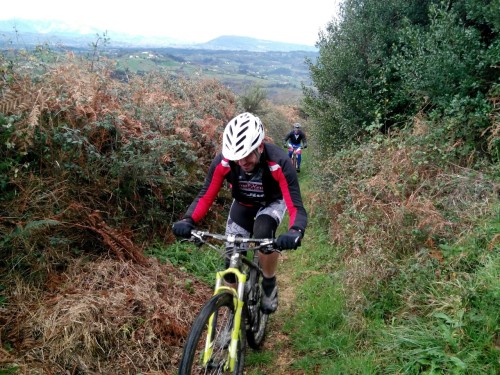 charlyast:  @asturiasbike….Un día mas ruteando como @llobosbtt por #Asturies