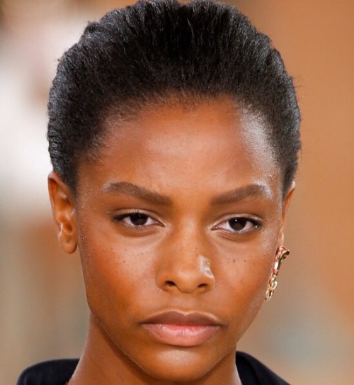 driflloon:karly loyce @ loewe fw16