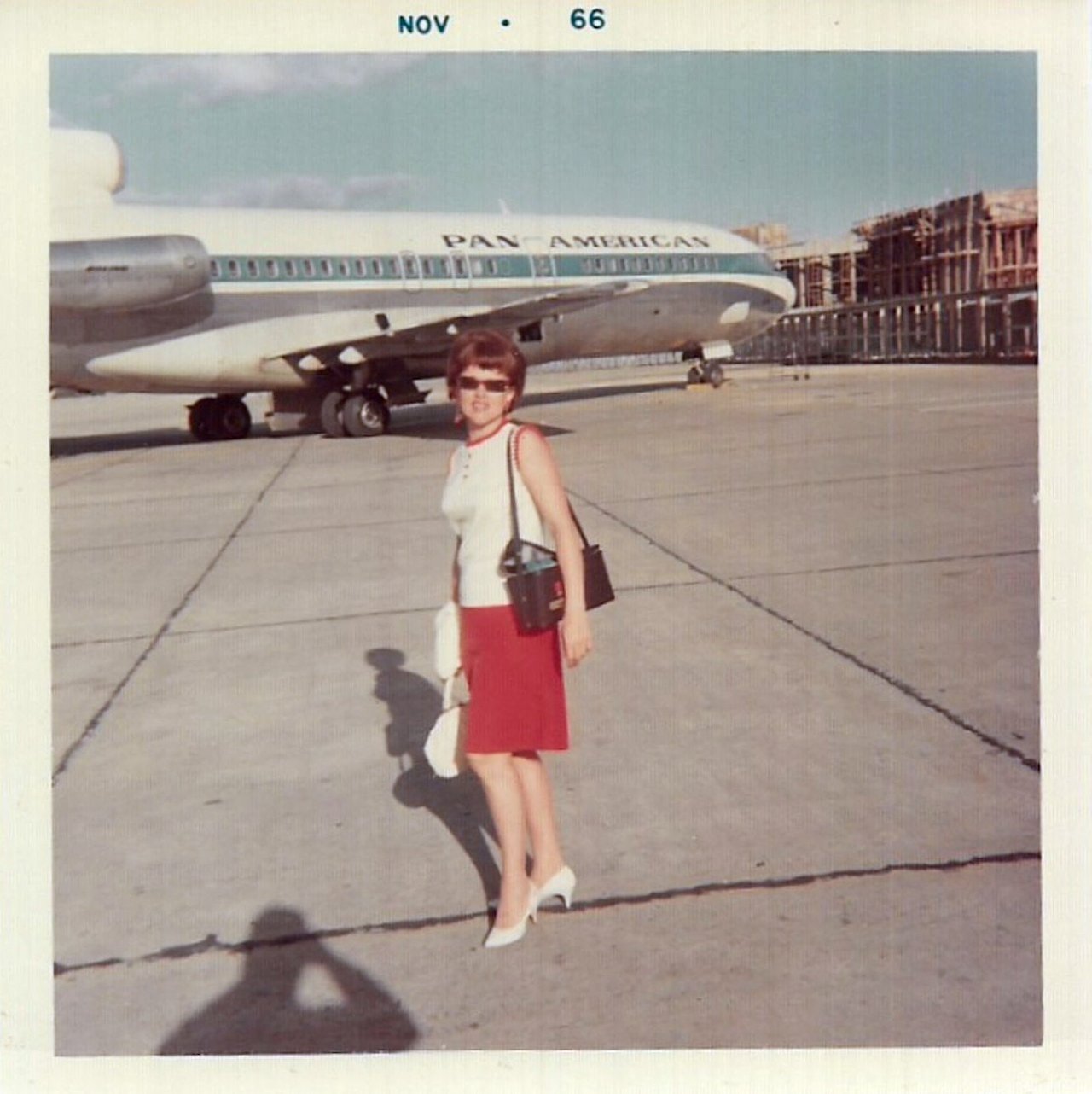 fifties-sixties-everyday-life:  1966