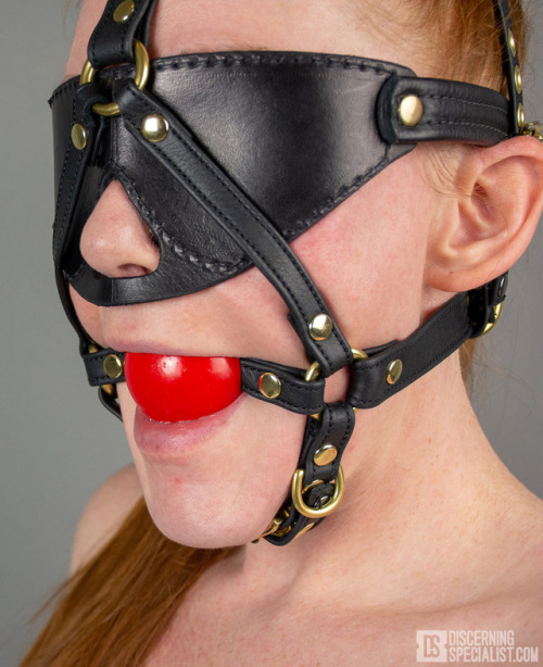 kittydenied: Bitches Love Leather gag harness review is now up on the Discerning Specialist site!! h