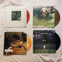 weepflower:  my vinyl collection is full of great albums and i’m happy