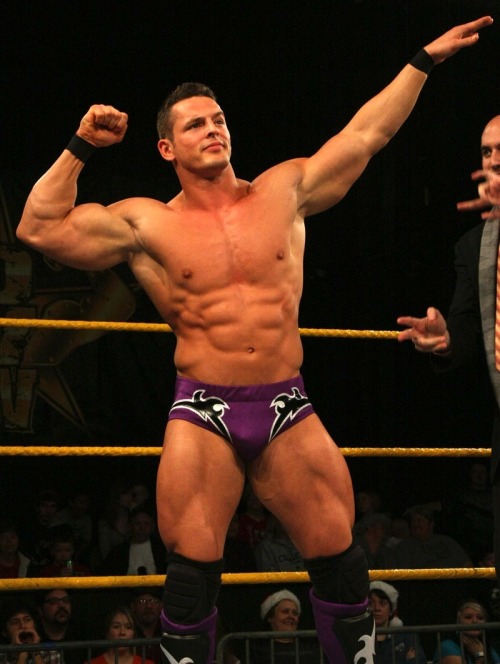 sassy-tripleh:This cute boy’s name is Jessie Godderz.