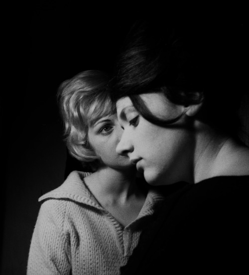 joeinct:  Lynne and Carol, Photo by Sue Ford, 1962