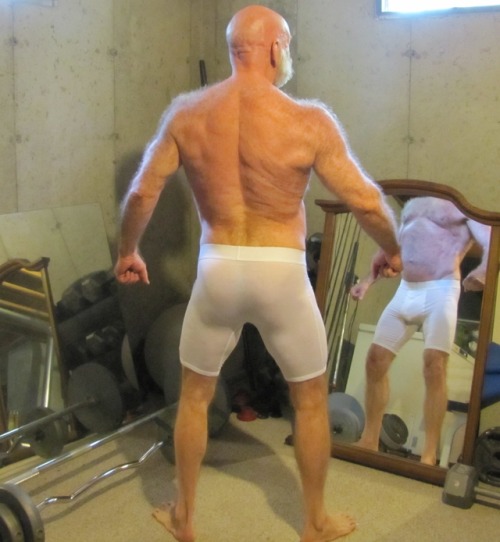 latetothegame47: tommy john second skin boxer–almost as good as going commando, with just enou