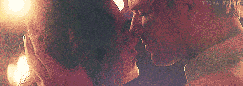 ttiva:Hold my breath as you’re moving in,Taste your lips and feel your skin.When the time comes, bab