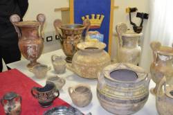 archaeology:  Italian police seize huge haul