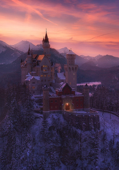 coiour-my-world:. : Des Eiskönigs Schloss : . by Martin Pfister Schloß Neuschwanstein, a real dream