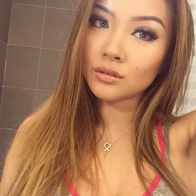   Vicki Li (aka vickibaybeee)Birthday: July 31, 1993Ethnicity: ChineseHeight: 5'4&quot;Weight: