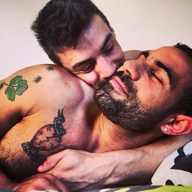 fuckyeahdudeskissing:  Fuck Yeah Dudes Kissing A place to see men kiss on Tumblr.
