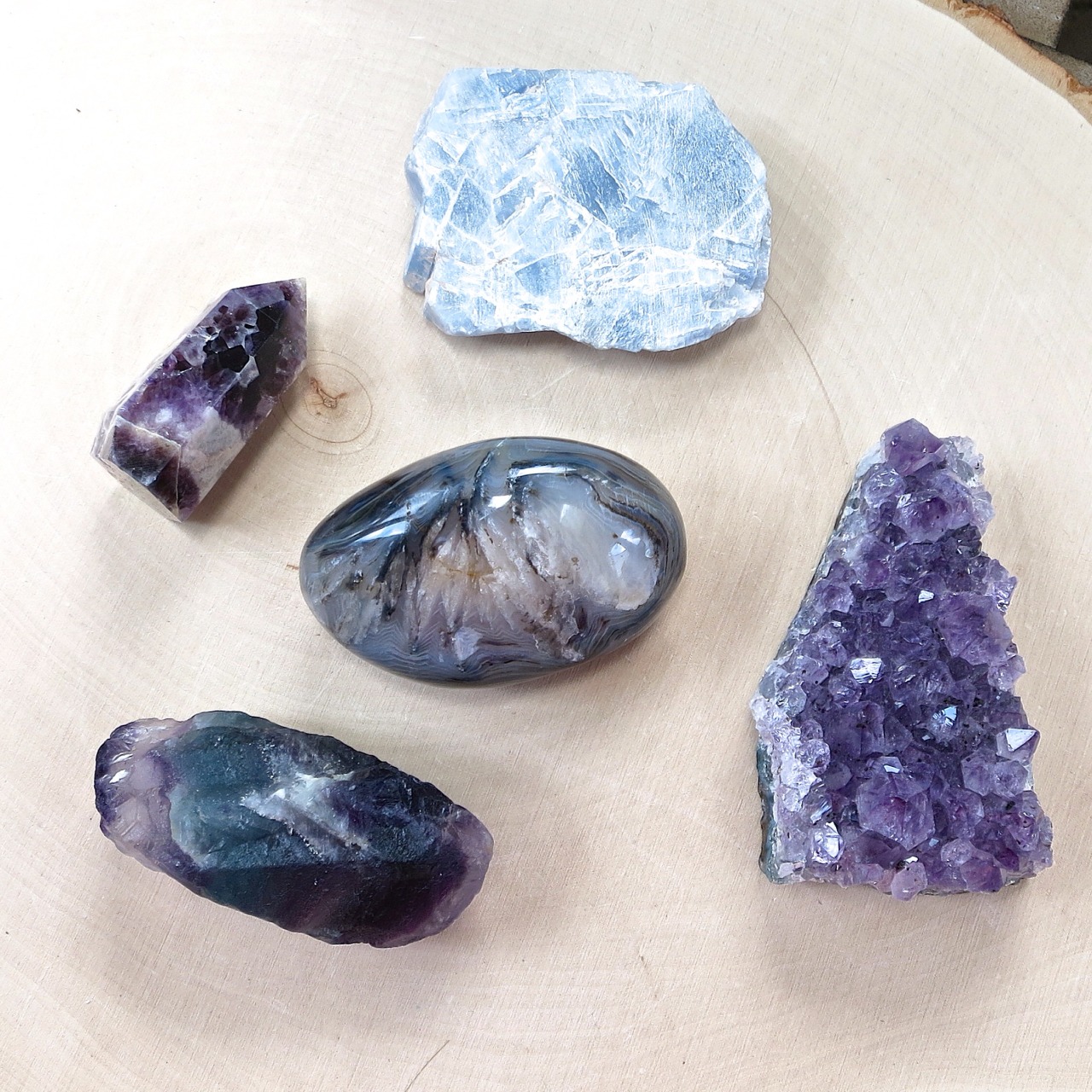 katiesbasement:  Newest round of power crystals looking for new homes. These should