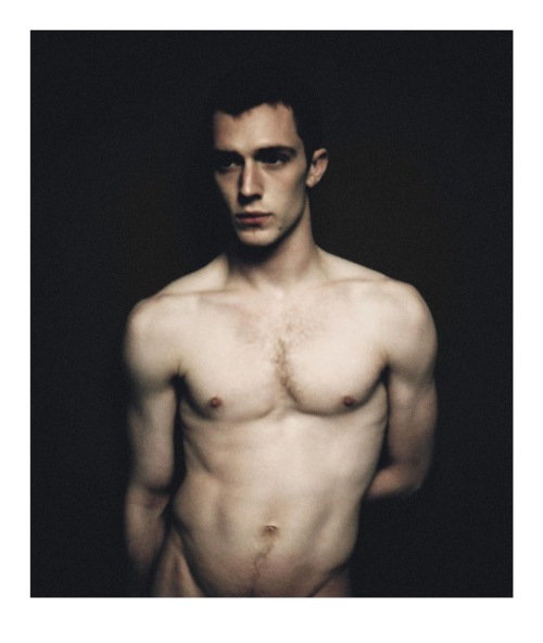 Red-Dog-Man: Benjamin Behrends By Ferry Van Der Nat