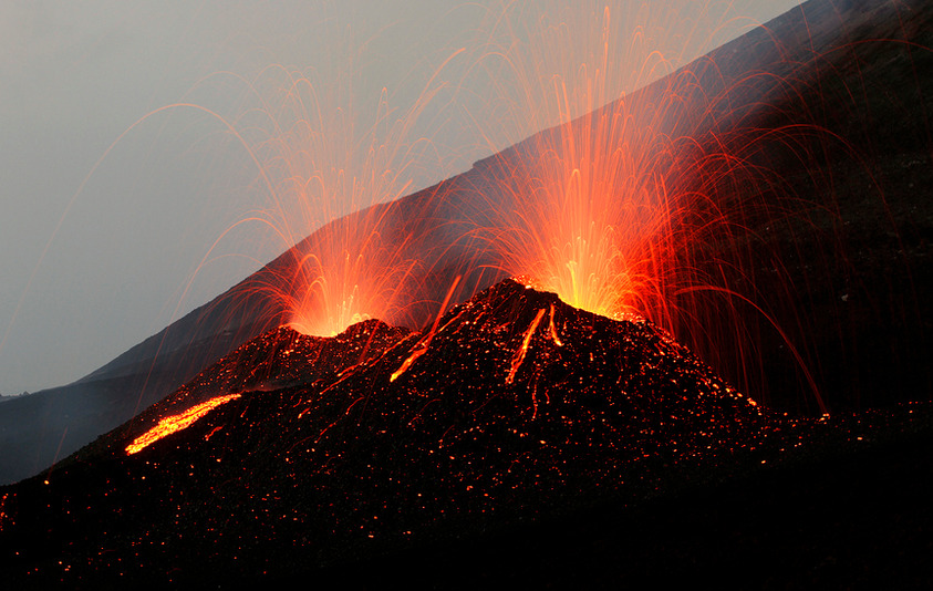 winterfellis:  Etna Walk 