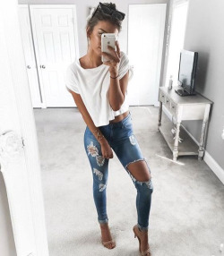 reassures:Ripped Skinny Jeans | Get a 15%