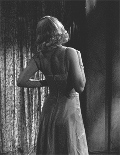  Vivien Leigh In A Streetcar Named Desire  (Elia Kazan, 1952) 