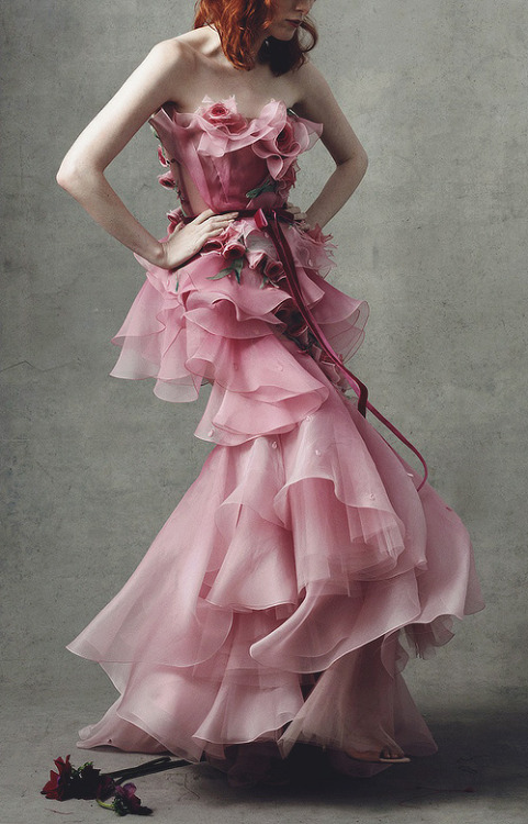 evermore-fashion:Marchesa Fall 2018 Ready-to-Wear Collection