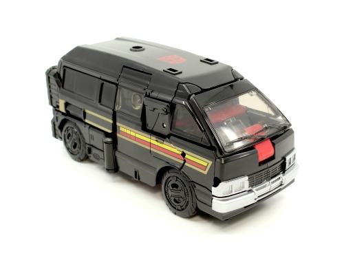 Generations Selects DK-2 Guard (Legacy)Black box.More like this:Earthrise Team: Autobot Alliance Iro