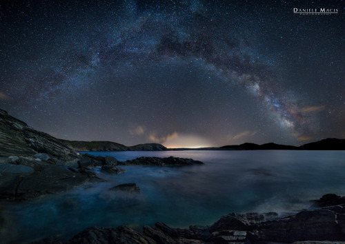 Beautiful shot of the Mediterranean and Sky photo by Daniele Macis js