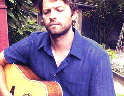 fluffydolphinzombies:  dean-lovescas:  theboywhocried-dean:  mishas-assbutts:  West