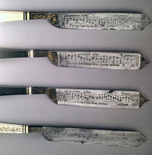 collectorsweekly:Notation knives, with one side featuring an engraved benediction to be sung before 