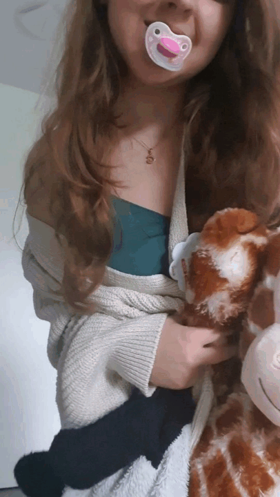 princess-fairytales:✨️Do the giraffy dance *giggles*✨️