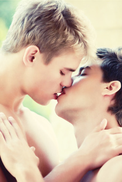 dianatroy:  Gentle Kiss, Lovers Kiss! Dolph