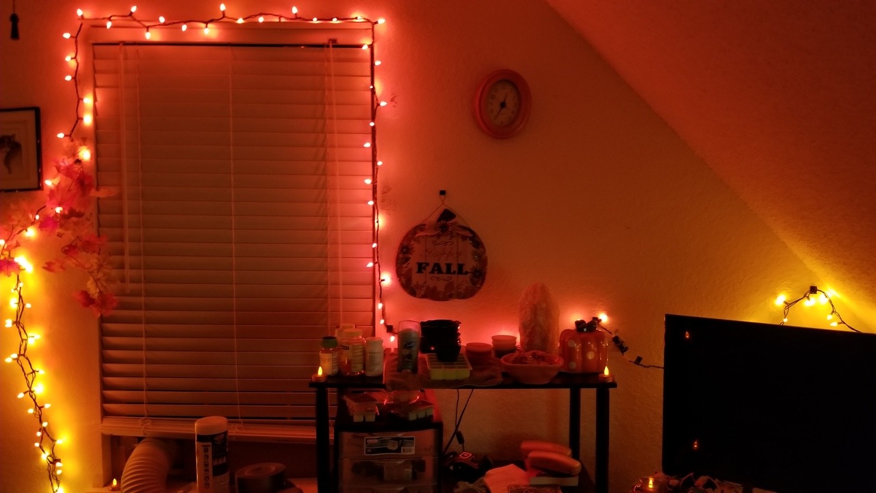 Decorated my room for fall! 