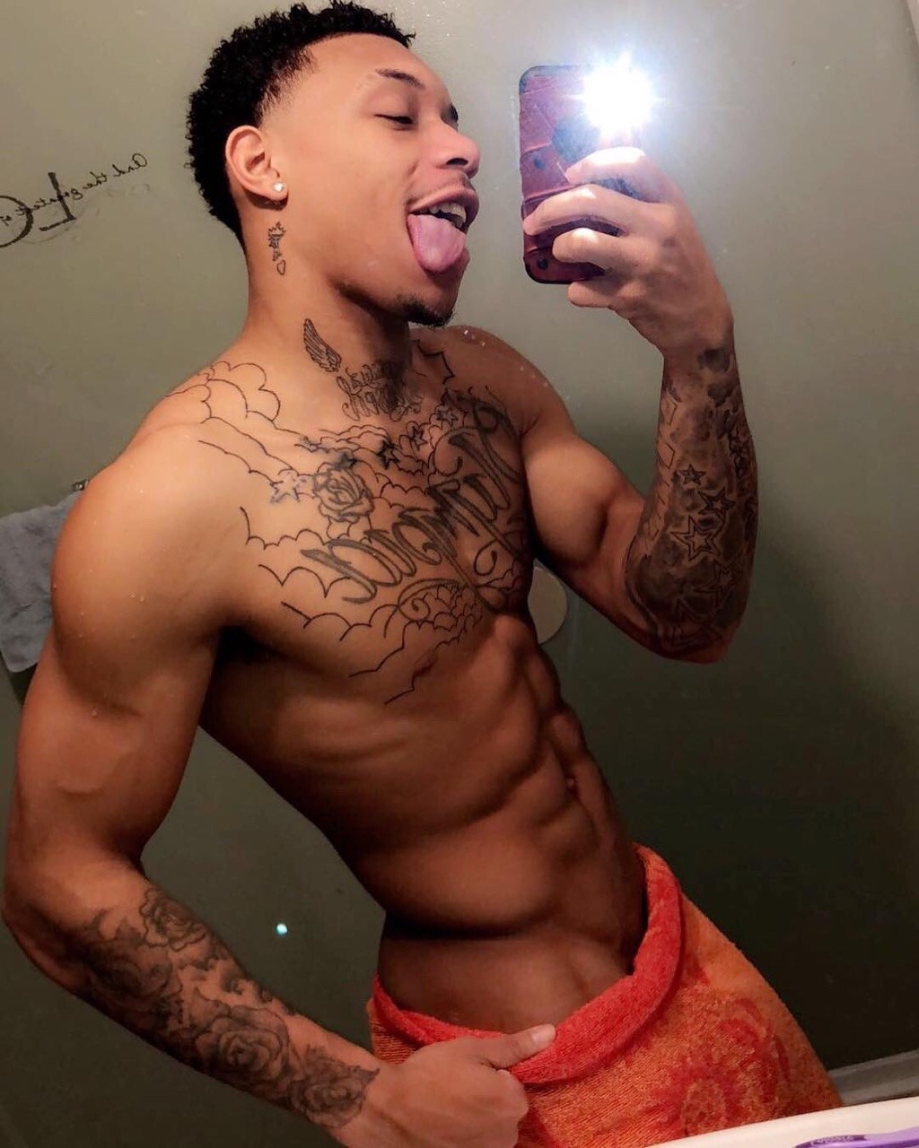 thekandyfactory: 💕 Jamal 💕 This mf so damn fine but I’ve heard from a few ppl now that he on the DL 😩 