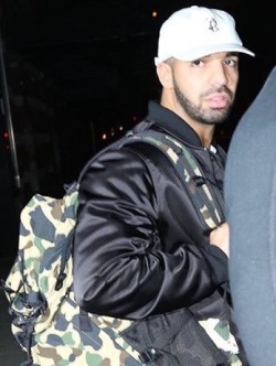 drakefam:  Big Bookbags are important…