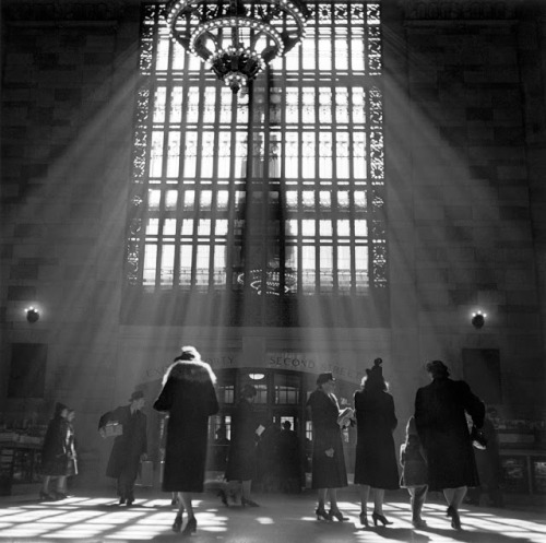 gh3ttobird:  crossconnectmag:  Photography of the Grand Central Terminal 100 Year Anniversary - New York City  One of the grandest buildings in New York City, the Grand Central  Terminal is as relevant today as it was when it first opened back in the