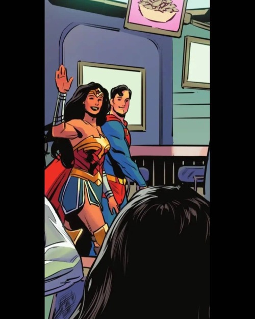 Reposted from @66_seals Wonder Woman With Her Boyfriend, Superman ❤️ . . . . . . #superman #wonderwo