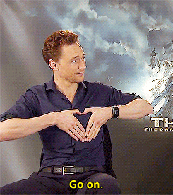 tomhazeldines:  chris is having none of it New blog ~~ used to be tomhazeldine