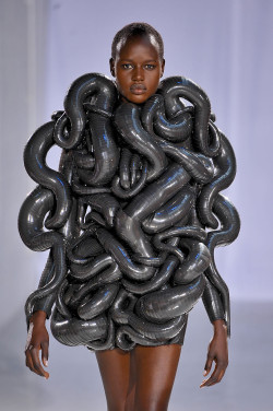 lelaid:  Ajak Deng at Iris Van Herpen Haute