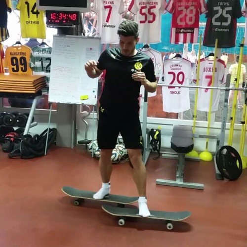 FOOTBALLISTIC2