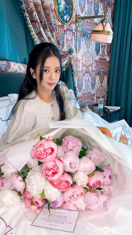 Jisoo Lockscreens