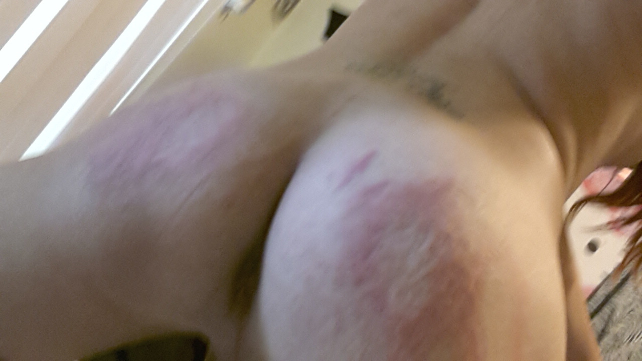 daddyswolfbrat:  I got caned, whipped and paddled last night :) finally. Yay! Nakie