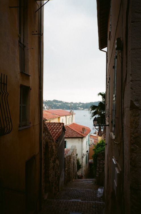 Clignancourt Flea Market, Paris (left) Villefranche-sur-Mer, France (right)