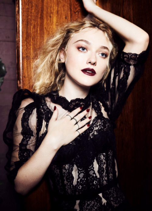 sophiecookson: DAKOTA FANNING© by Billy Kidd for The Edit