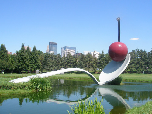 Claes Oldenburg - Spoonbridge and Cherry (1985–1988)