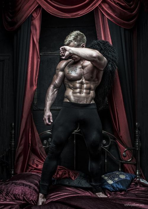 gayosiris-haus-o-ass:  Serge Henir 