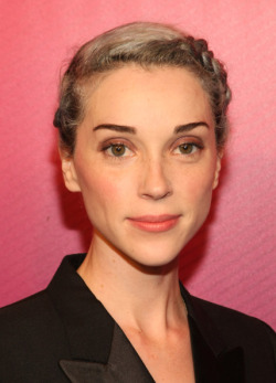 telltheplanets:  kittenkassie:  ifuckinglovestvincent:  Annie at Us Weekly’s Most Fashionable New Yorkers 2014 &ldquo;I do a show that’s very physical, and I worked with a choreographer to help me figure out how to fall safely,&rdquo; the singer,