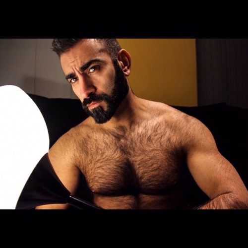 beardburnme:  Lobeznnox. The definition of sex
