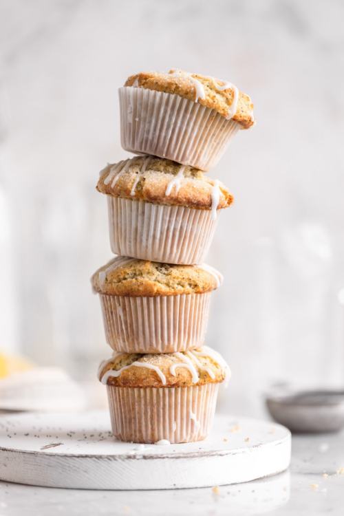 vTasty- Visually Tasty Food Blog Lemon Poppy Seed Muffins via Tumblr