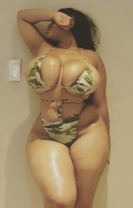 poohdawolf:  addicted2curvez:  #lovethemcurvez #damsexy #kimmanana  Yup