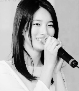 suji-addict:   1-4/1000 oh my queen ♡