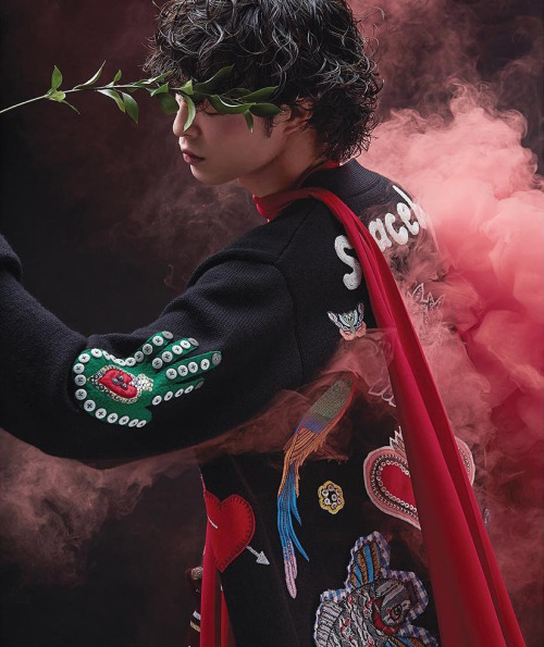 manniskorarkonstiga: Jin Park wearing Gucci, photographed by Kong Young Kyu and styled by Cho S